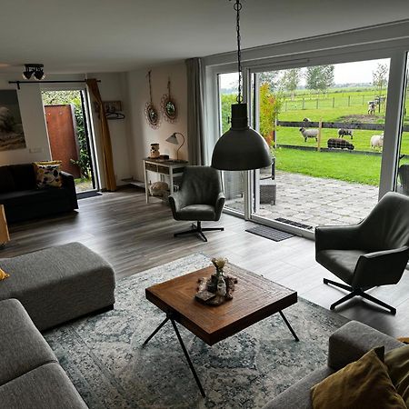 Vakantiewoning Le Garaazje 'S-Gravendeel Exteriör bild
