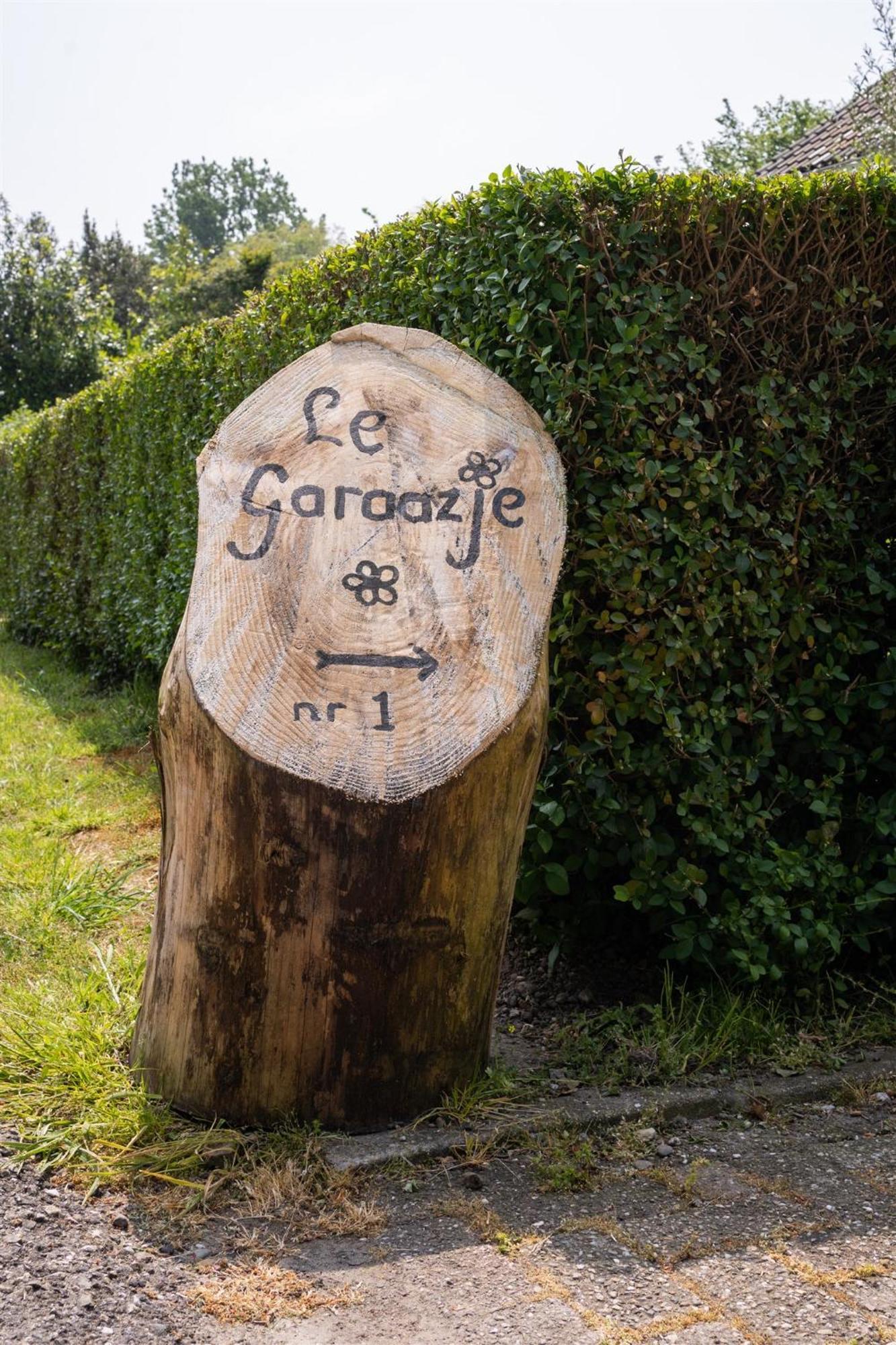 Vakantiewoning Le Garaazje 'S-Gravendeel Exteriör bild
