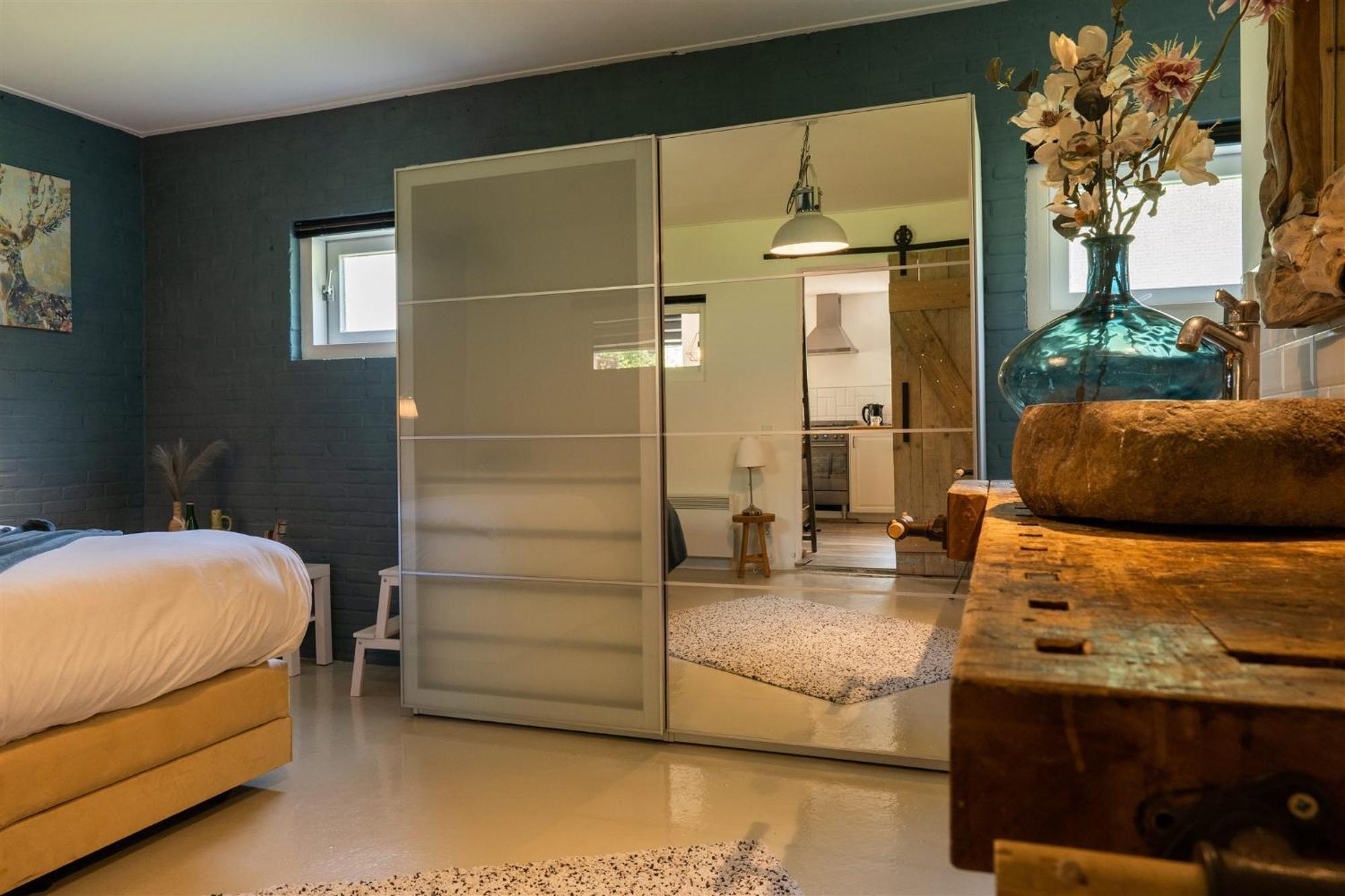 Vakantiewoning Le Garaazje 'S-Gravendeel Exteriör bild