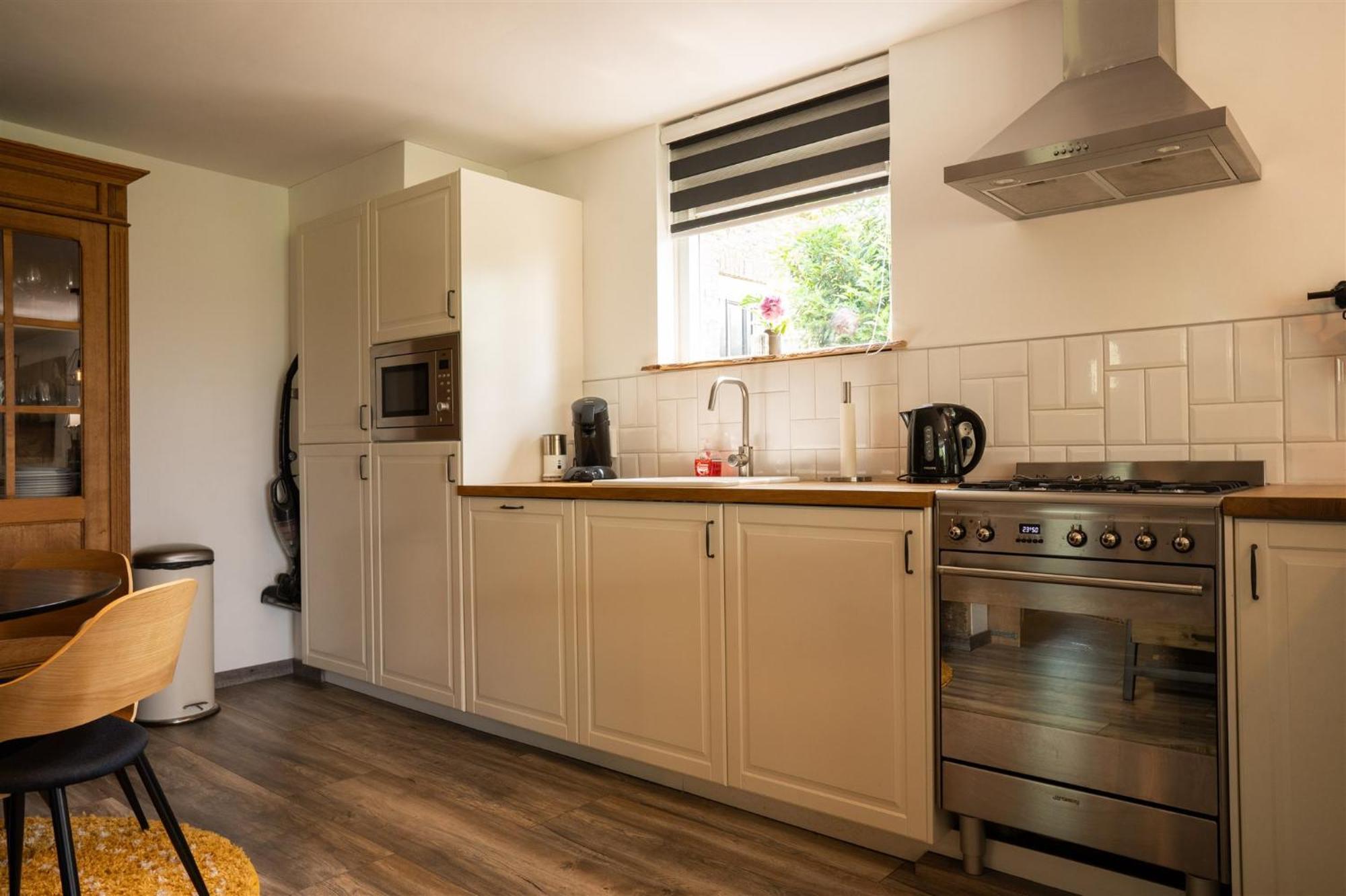 Vakantiewoning Le Garaazje 'S-Gravendeel Exteriör bild