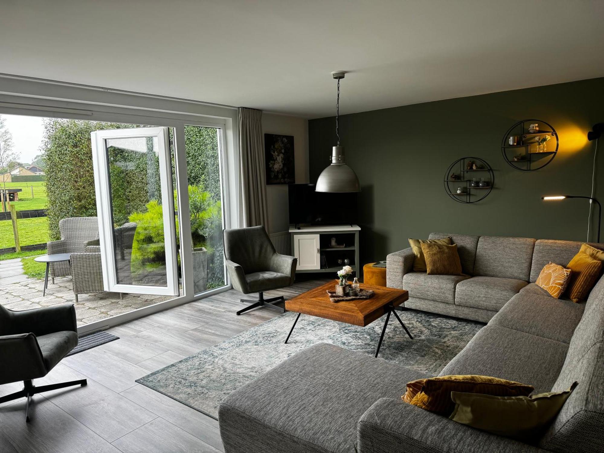 Vakantiewoning Le Garaazje 'S-Gravendeel Exteriör bild