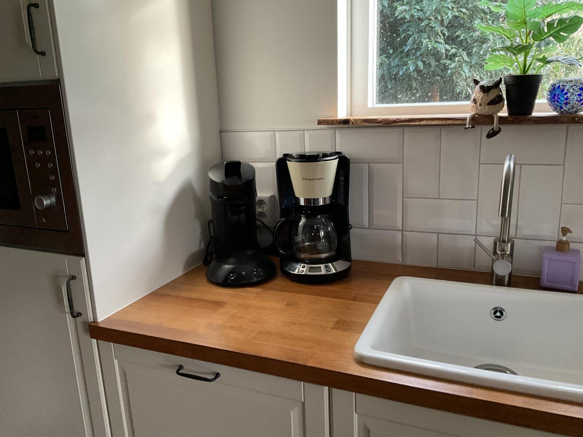 Vakantiewoning Le Garaazje 'S-Gravendeel Exteriör bild